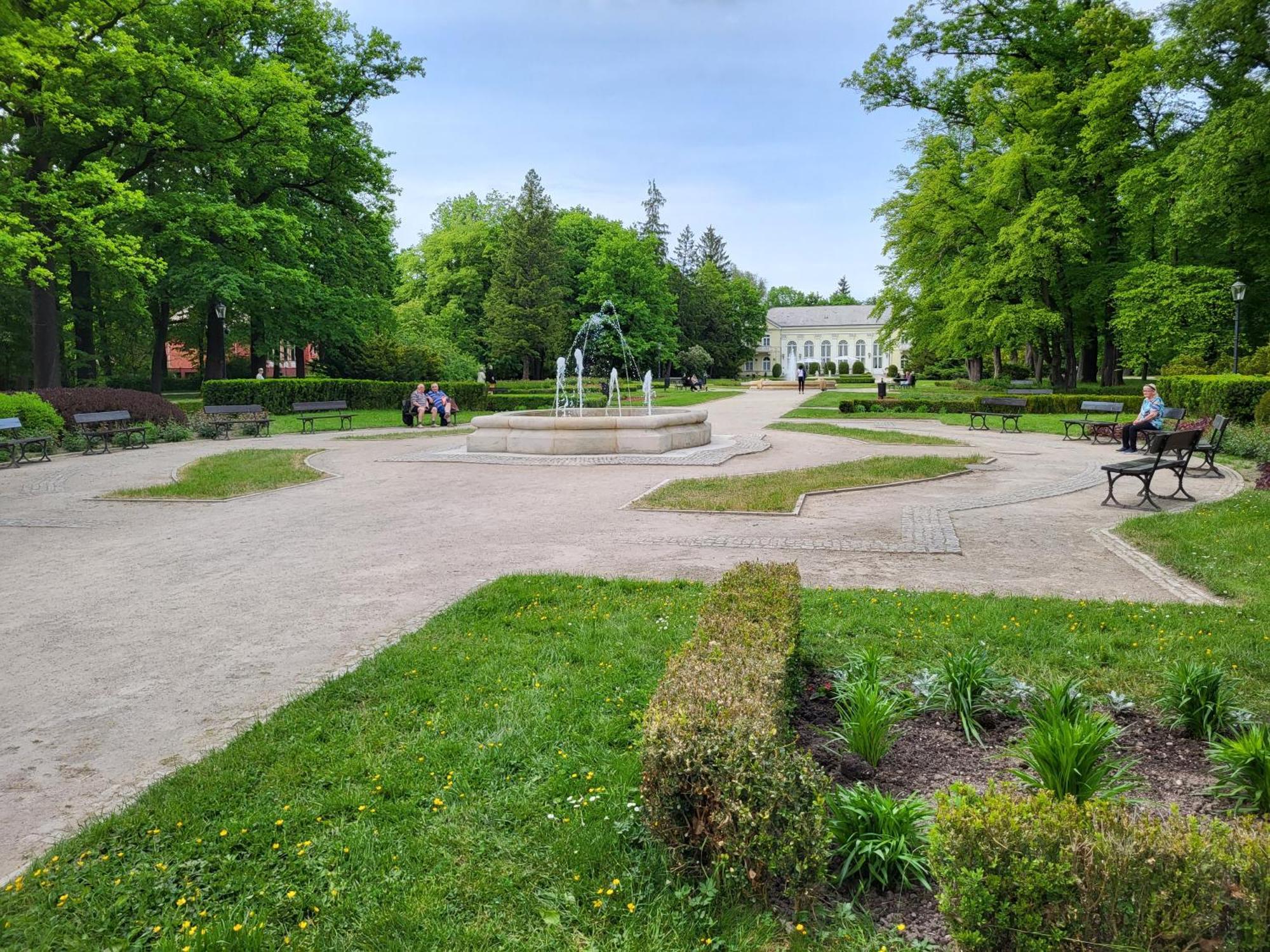 Villa Klara Cieplice Jelenia Góra Екстериор снимка